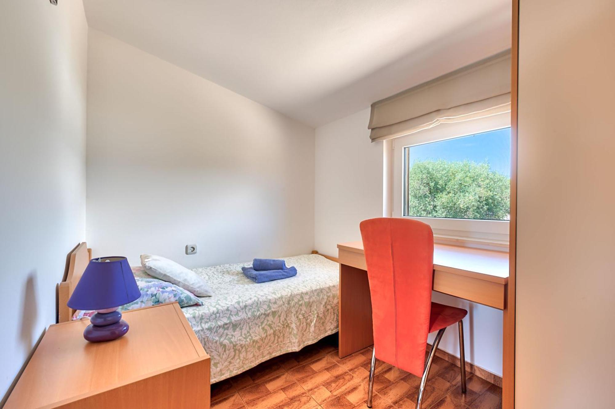 Teuta Apartments - A Beach And A Sea View Peroj Zewnętrze zdjęcie