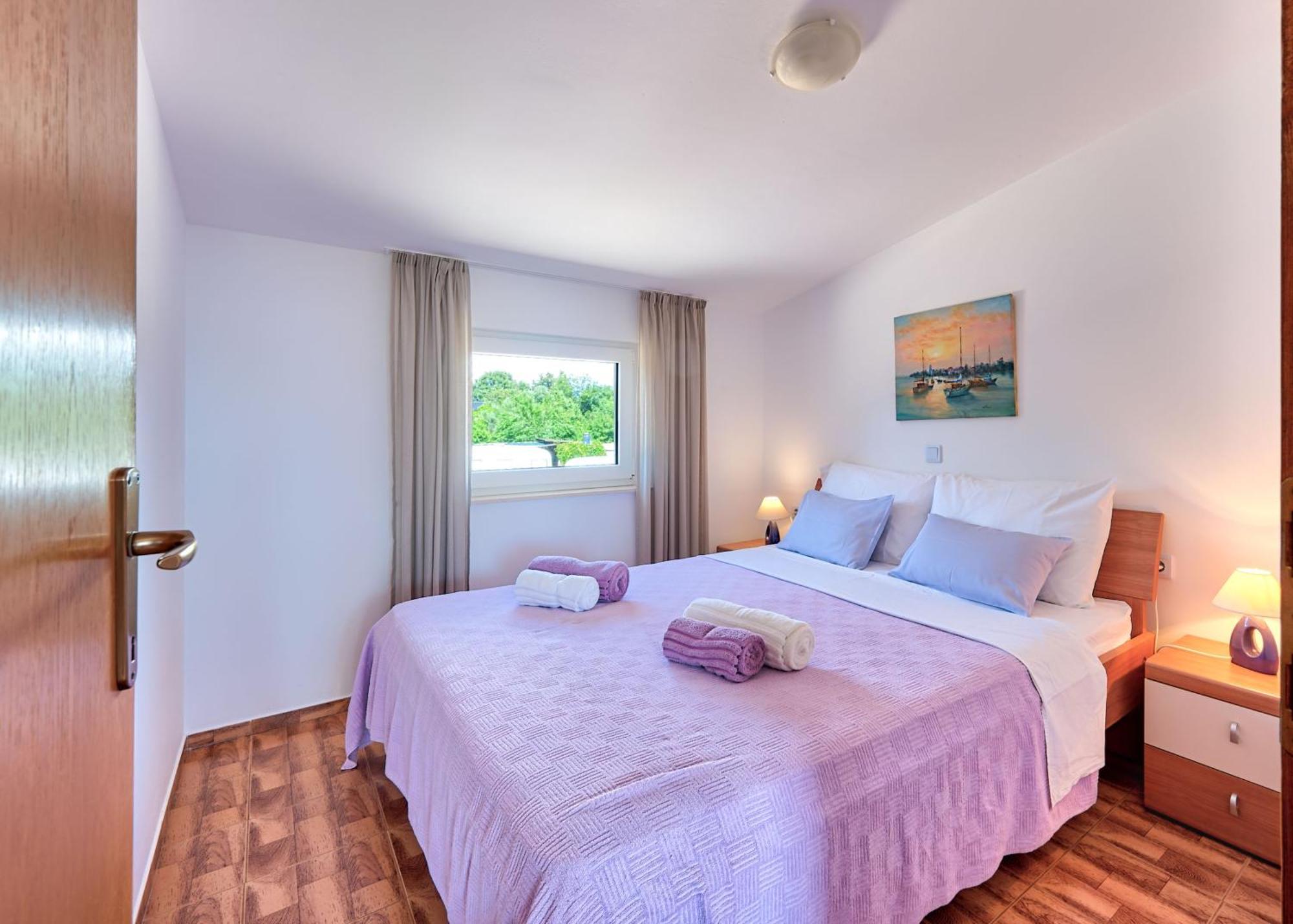 Teuta Apartments - A Beach And A Sea View Peroj Zewnętrze zdjęcie