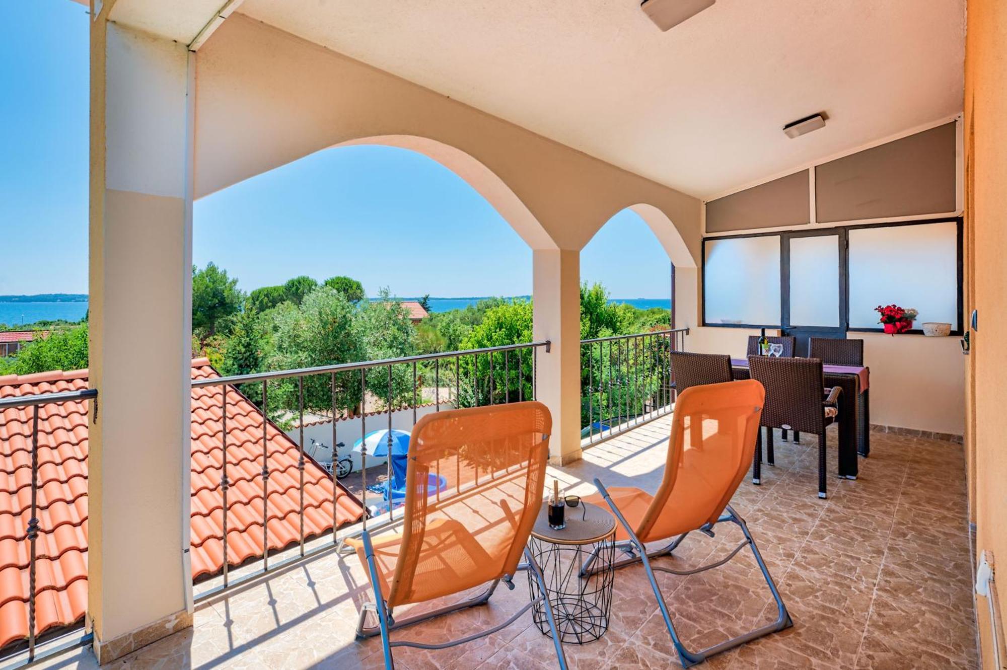 Teuta Apartments - A Beach And A Sea View Peroj Zewnętrze zdjęcie